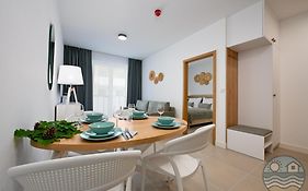 Dąbki Beachfront Retreat